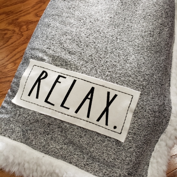 Rae Dunn Other - Rae Dunn RELAX Knit Sherpa Throw Black White Gray